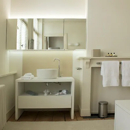 Alphabet - Luxury And Art Gallery Bed & Breakfast Brygge