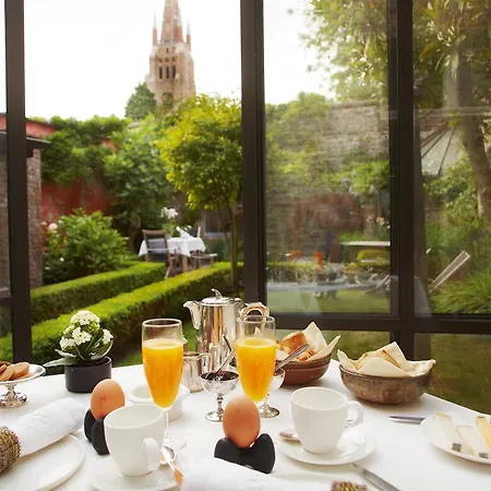 Alphabet - Luxury And Art Gallery Bed & Breakfast 2*